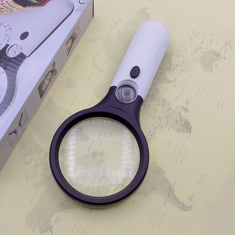 LED Illuminated Handheld Magnifying Glass