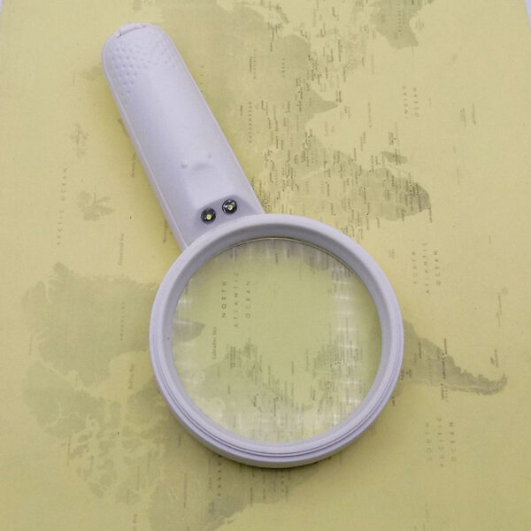 Handheld LED Illuminated Magnifying Glass